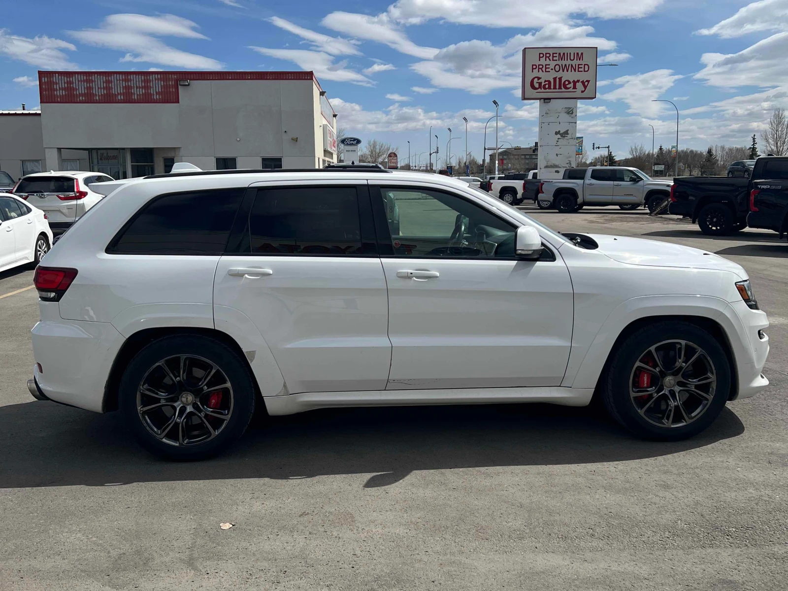 Jeep Grand cherokee SRT/6.4/AWD/УНИКАТ/FULL/1 СОБСТВЕНИК, снимка 4 - Автомобили и джипове - 54421836