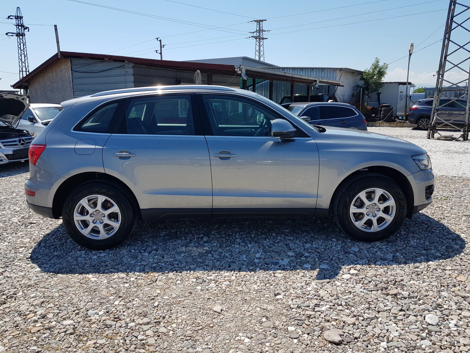 Audi Q5 QUATTRO 2.0 TDI-170 к.с. 6 скорости ЛИЗИНГ, снимка 4 - Автомобили и джипове - 54865317