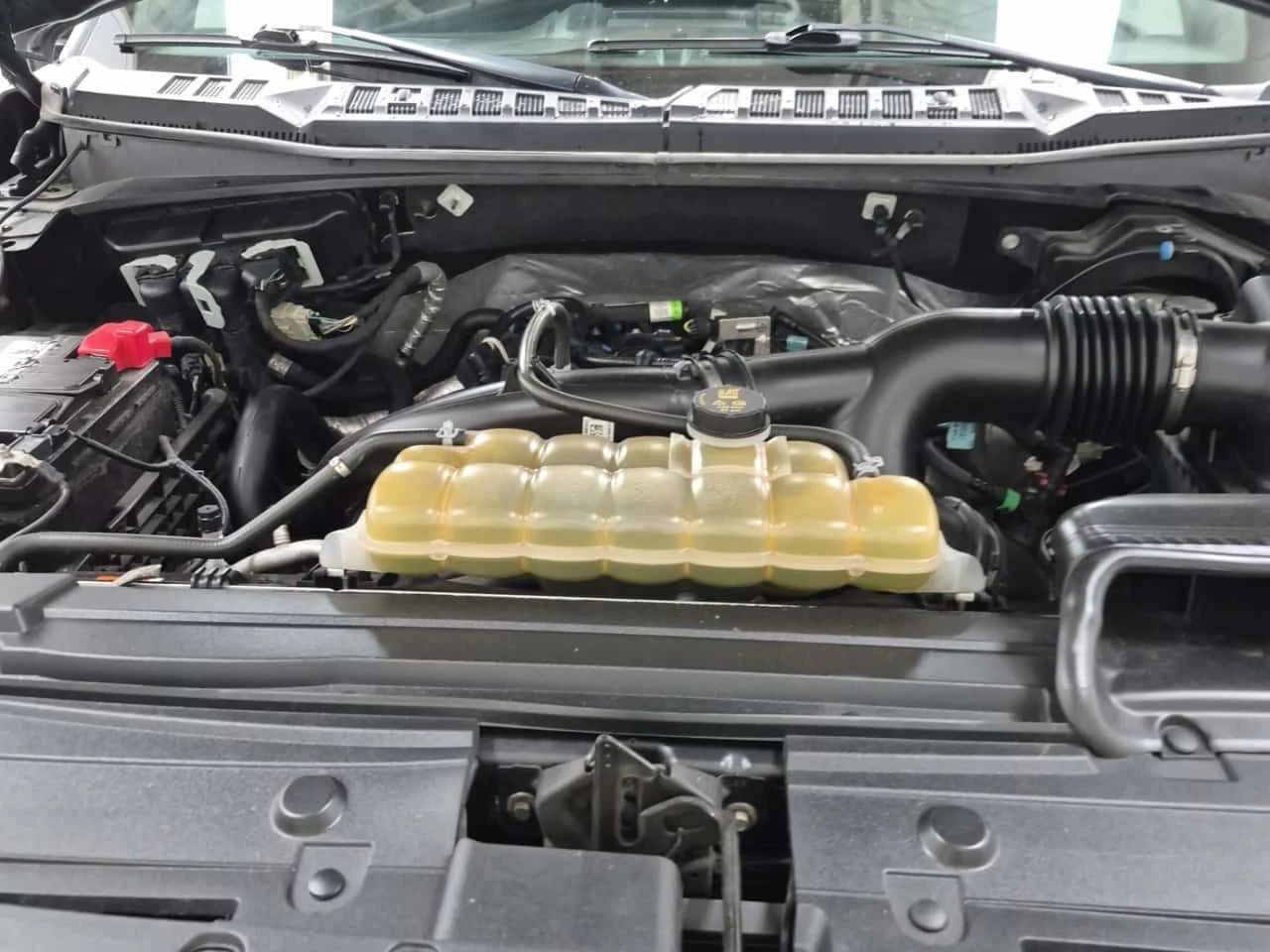 Ford F150 * XLT CREW CAB SHORT BED * CARFAX * ЦЕНА ДО БГ, снимка 16 - Автомобили и джипове - 54972889