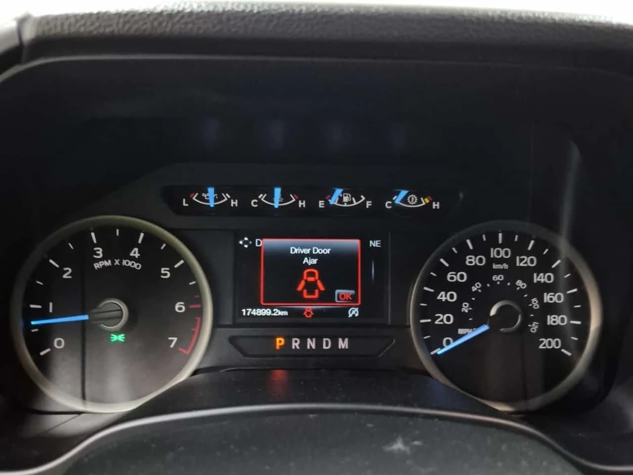 Ford F150 * XLT CREW CAB SHORT BED * CARFAX * ЦЕНА ДО БГ, снимка 9 - Автомобили и джипове - 54972889