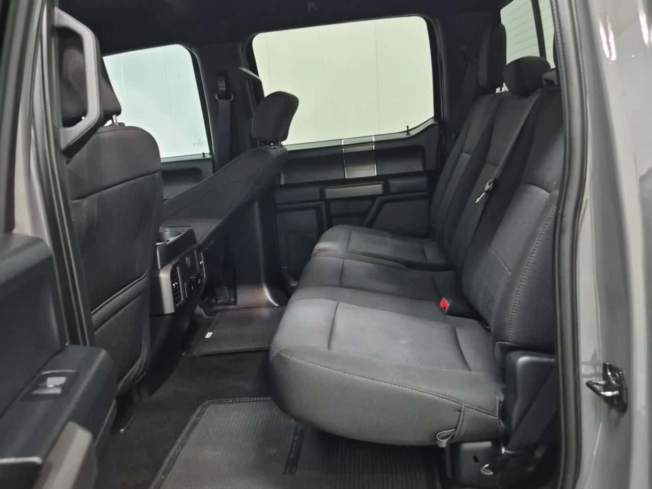 Ford F150 * XLT CREW CAB SHORT BED * CARFAX * ЦЕНА ДО БГ, снимка 12 - Автомобили и джипове - 54972889