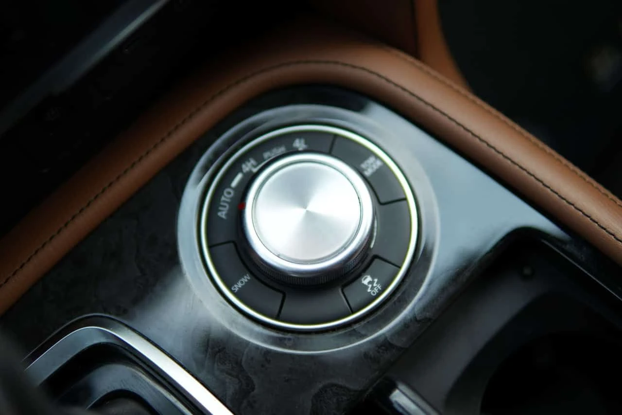 Infiniti QX80 LUXE/BOSE/360/DIS/, снимка 10 - Автомобили и джипове - 55118192