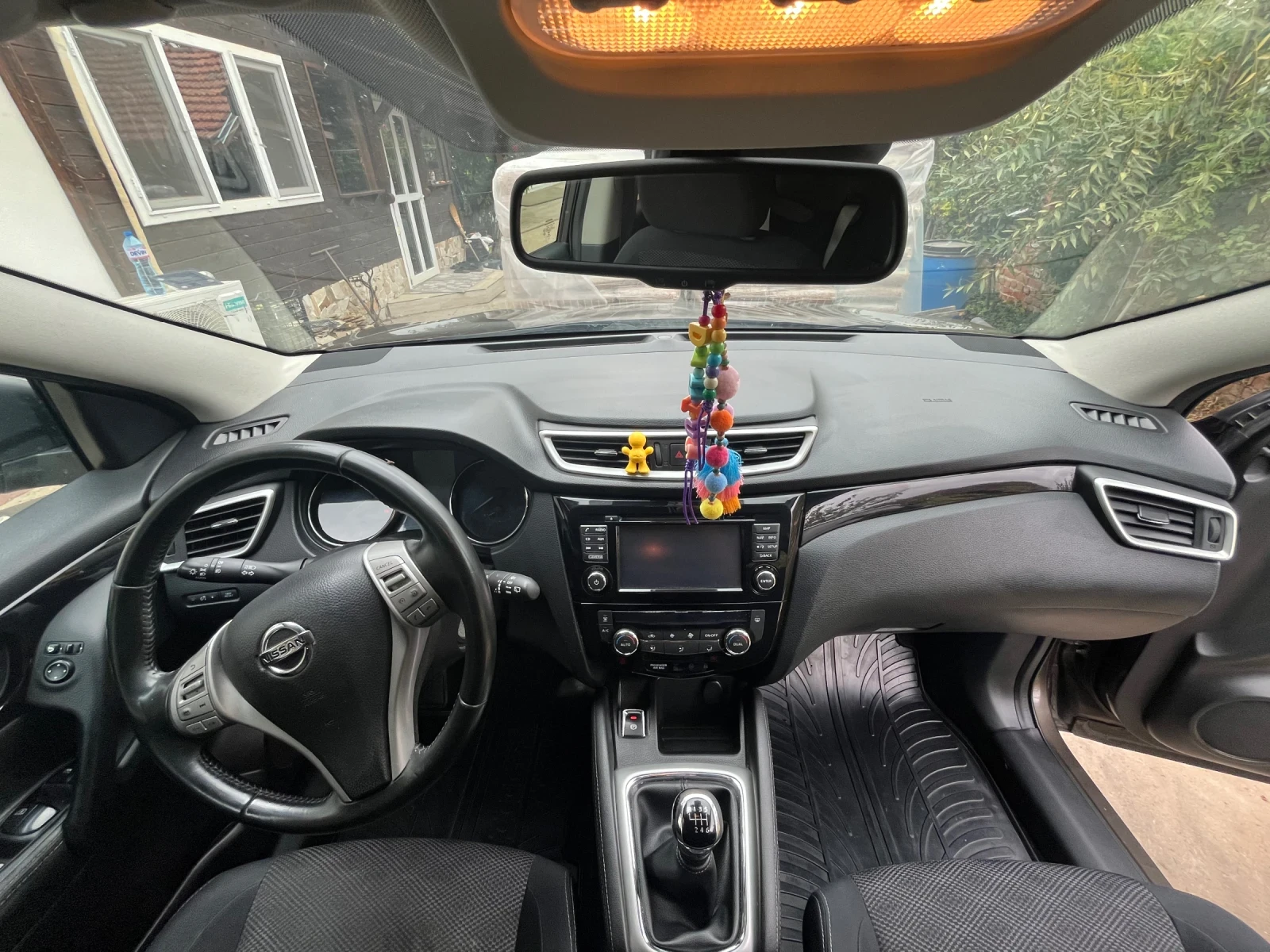 Nissan Qashqai, снимка 8 - Автомобили и джипове - 56449237
