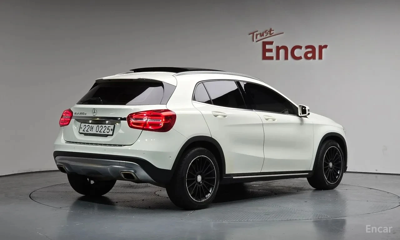 Mercedes-Benz GLA 200 TURBO* ��������* �����* �������* ������ ����*  | Mobile.bg � ����������� 2