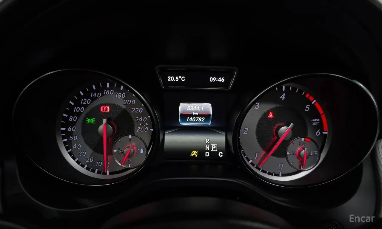 Mercedes-Benz GLA 200 TURBO* ��������* �����* �������* ������ ����*  | Mobile.bg � ����������� 11