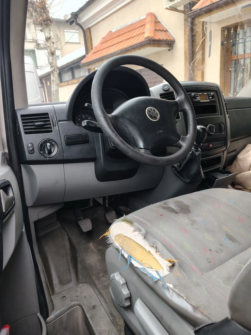 VW Crafter 2.5 TDI -5 врати, снимка 9 - Бусове и автобуси - 52998820