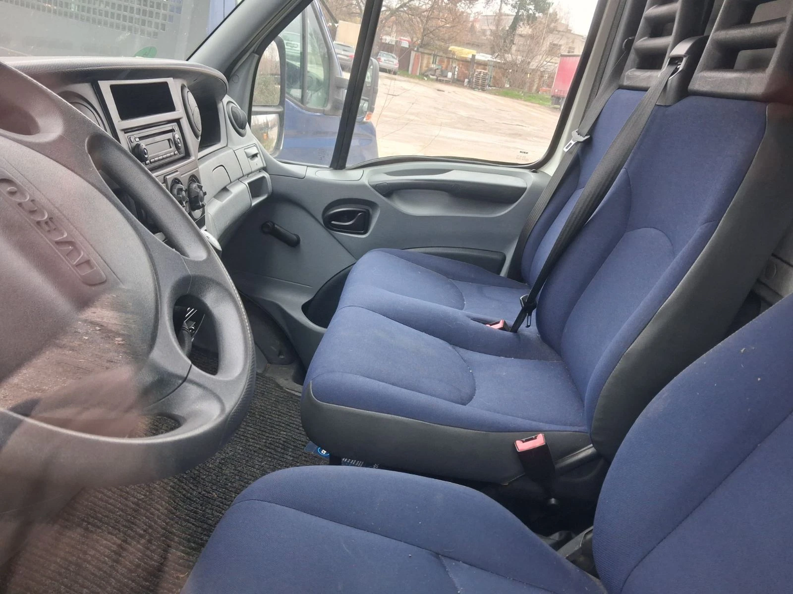 Iveco 35s13 Падащ борд - изображение 2