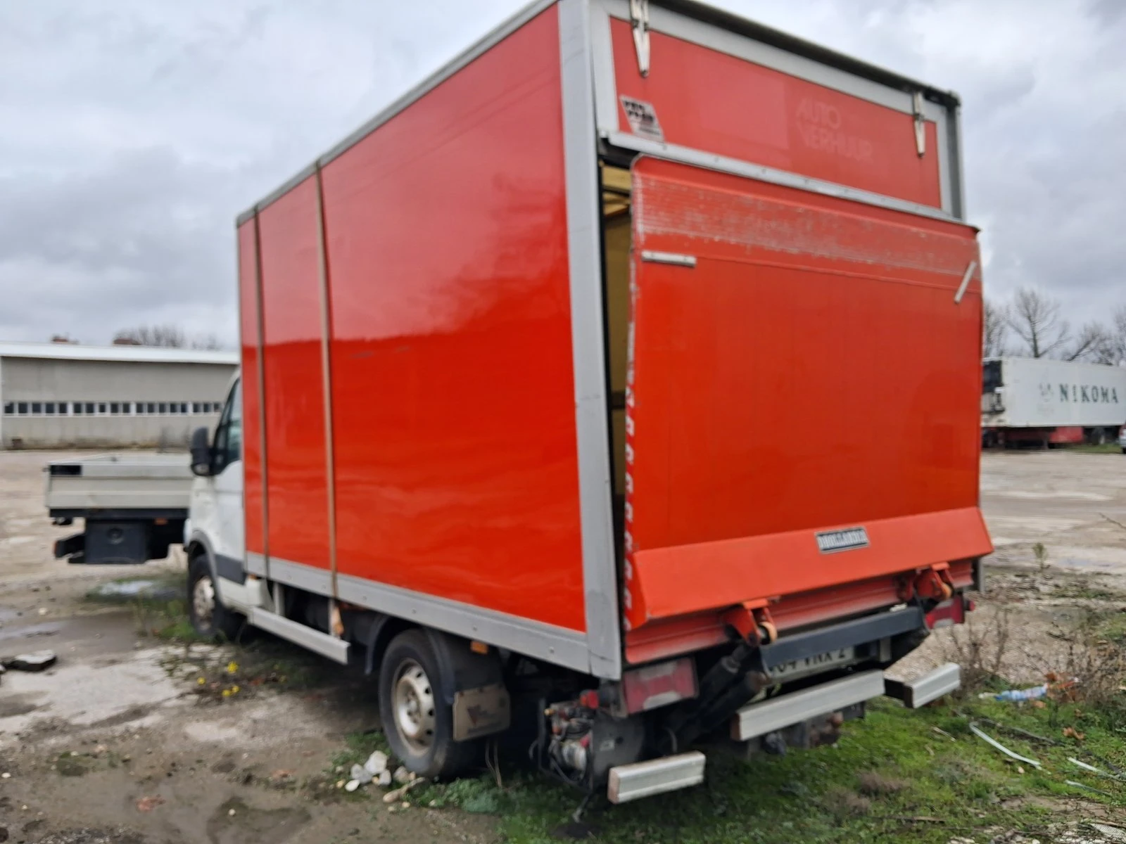 Iveco 35s13 Падащ борд - изображение 6