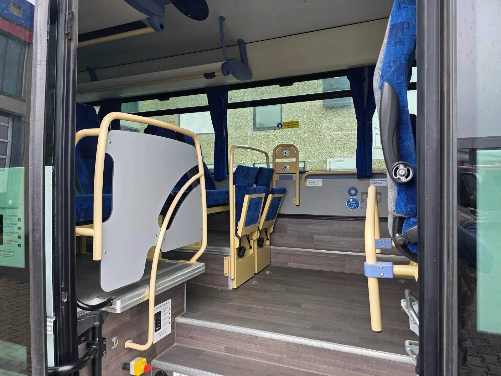 Iveco Classic Crossway, снимка 16 - Бусове и автобуси - 56598543
