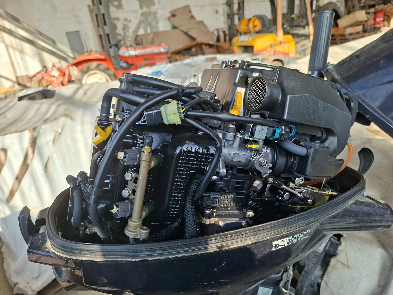 Извънбордов двигател Tohatsu  - изображение 3