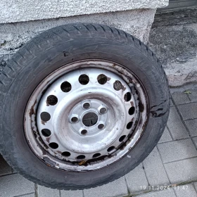 Гуми с джанти Goodyear 215/55R16, снимка 5 - Гуми и джанти - 48085240