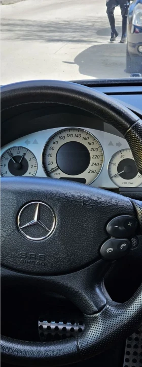 Mercedes-Benz E 280 4 Matic, снимка 8