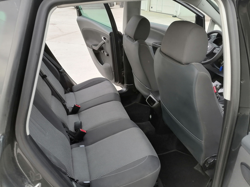 Seat Altea XL 4х4 , снимка 11 - Автомобили и джипове - 43448913