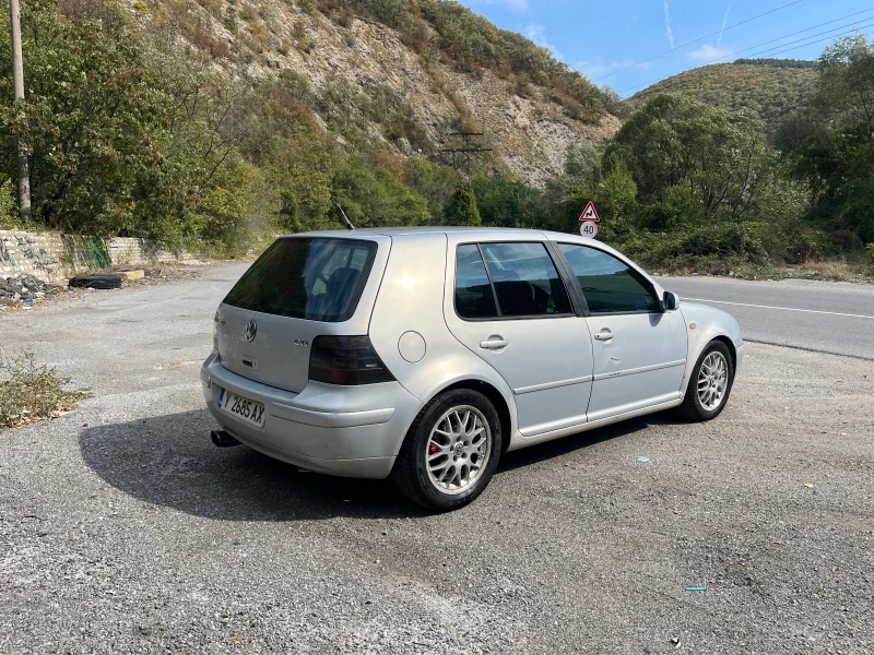 VW Golf, снимка 4 - Автомобили и джипове - 47397978