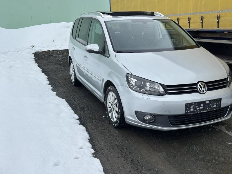 VW Touran 2.0 TDI Панорама , снимка 1 - Автомобили и джипове - 48682277