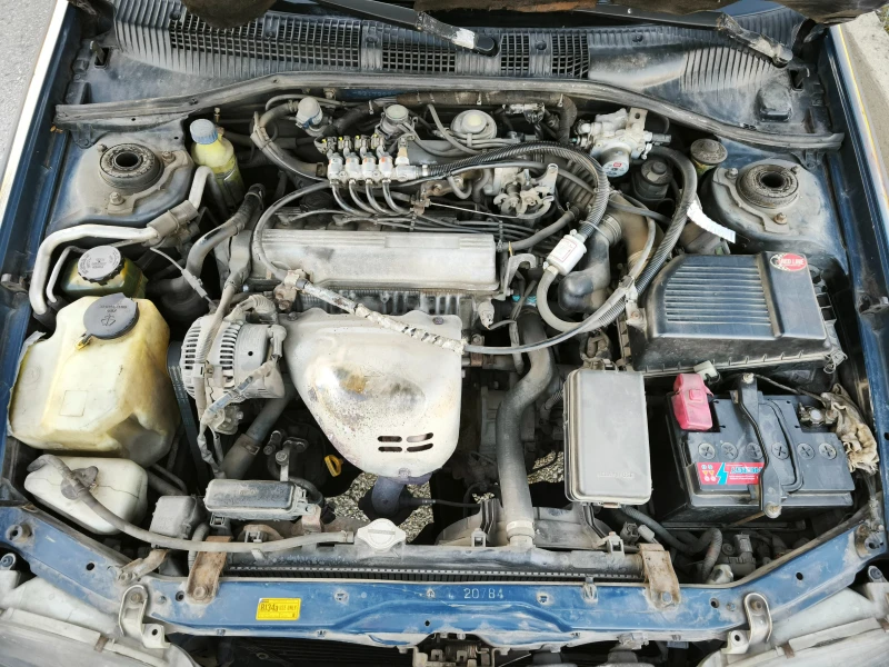 Toyota Carina 2.0, снимка 9 - Автомобили и джипове - 49401276