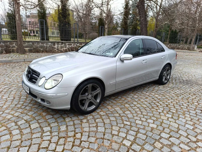 Mercedes-Benz E 270, снимка 9 - Автомобили и джипове - 49625593