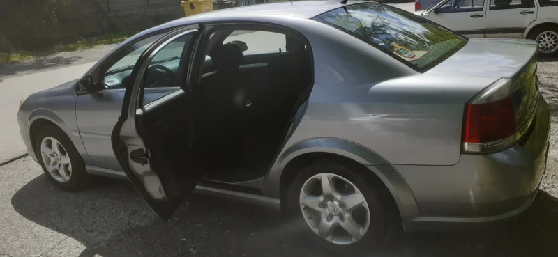 Opel Vectra 1.8 бензин 140к.с, снимка 15 - Автомобили и джипове - 52324186