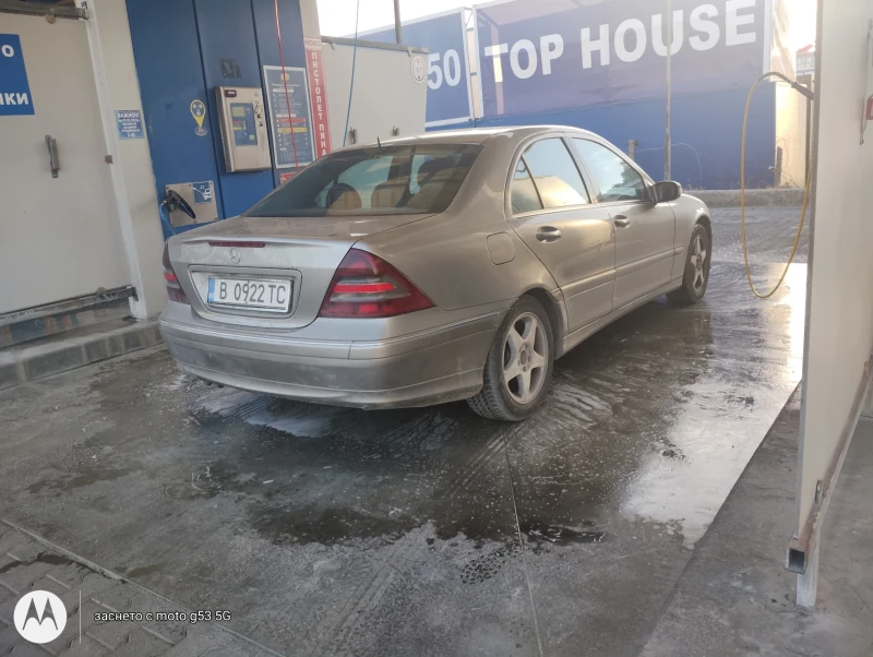 Mercedes-Benz C 270 2.7, снимка 3 - Автомобили и джипове - 52135936