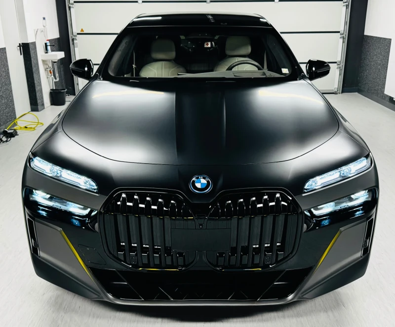 BMW i7 Xdrive60 Individual 