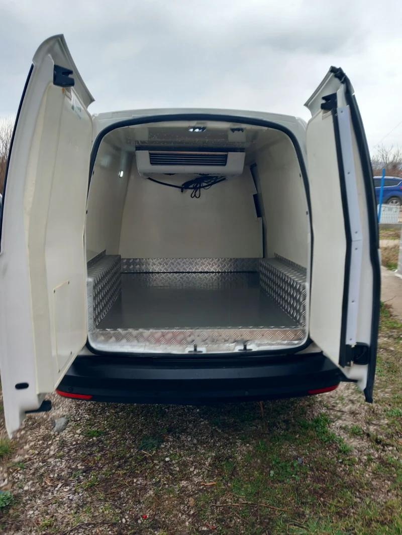 VW Caddy, снимка 2 - Автомобили и джипове - 52360550