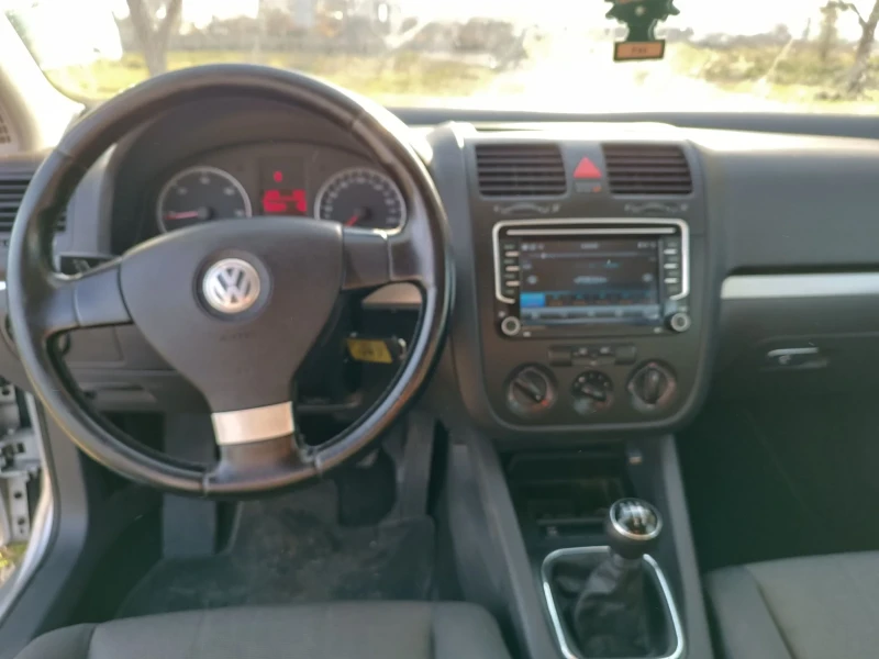 VW Golf 1.9tdi, снимка 11 - Автомобили и джипове - 52827422