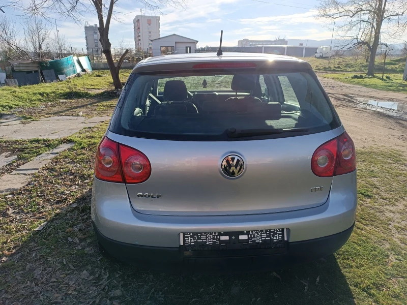VW Golf 1.9tdi, снимка 4 - Автомобили и джипове - 52827422