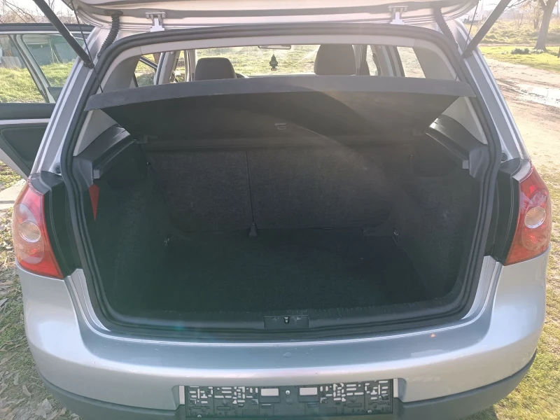 VW Golf 1.9tdi, снимка 12 - Автомобили и джипове - 52827422