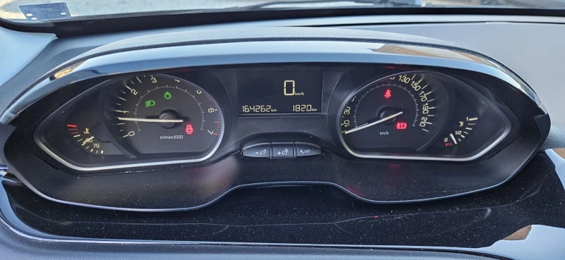 Peugeot 208 1.2 , снимка 5 - Автомобили и джипове - 52894176