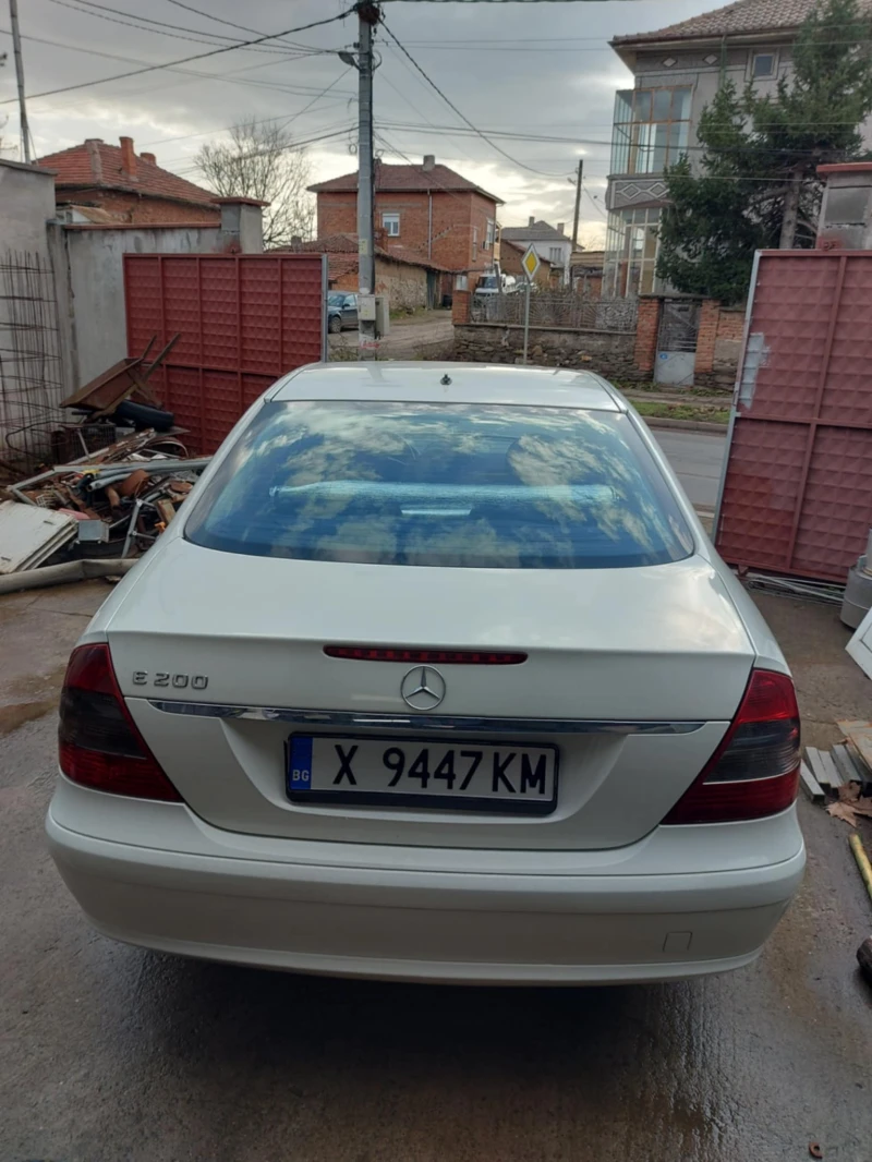 Mercedes-Benz E 200 CDI, снимка 2 - Автомобили и джипове - 53263998