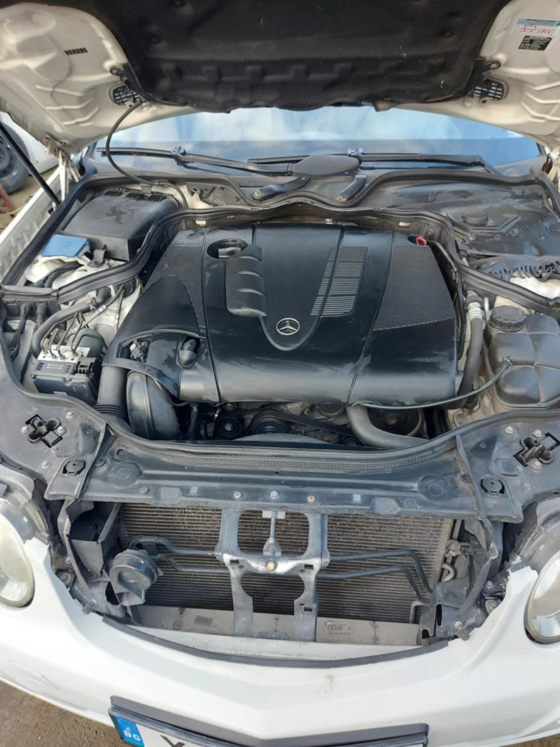 Mercedes-Benz E 200 CDI, снимка 5 - Автомобили и джипове - 53263998