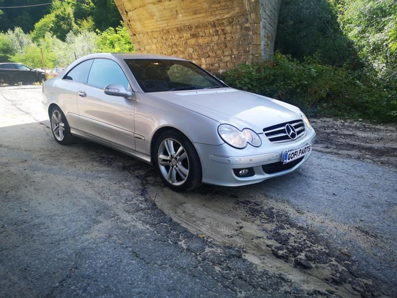 Mercedes-Benz CLK 220 cdi, снимка 2 - Автомобили и джипове - 47699937