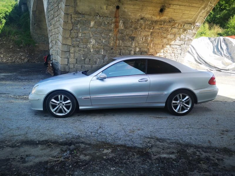 Mercedes-Benz CLK 220 cdi, снимка 7 - Автомобили и джипове - 47699937