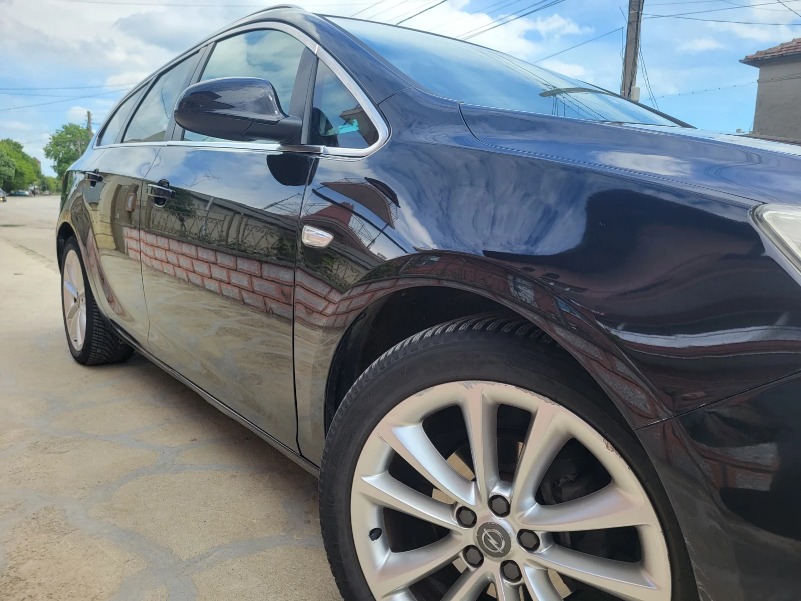 Opel Astra Sport tourer combi cosmo - изображение 7