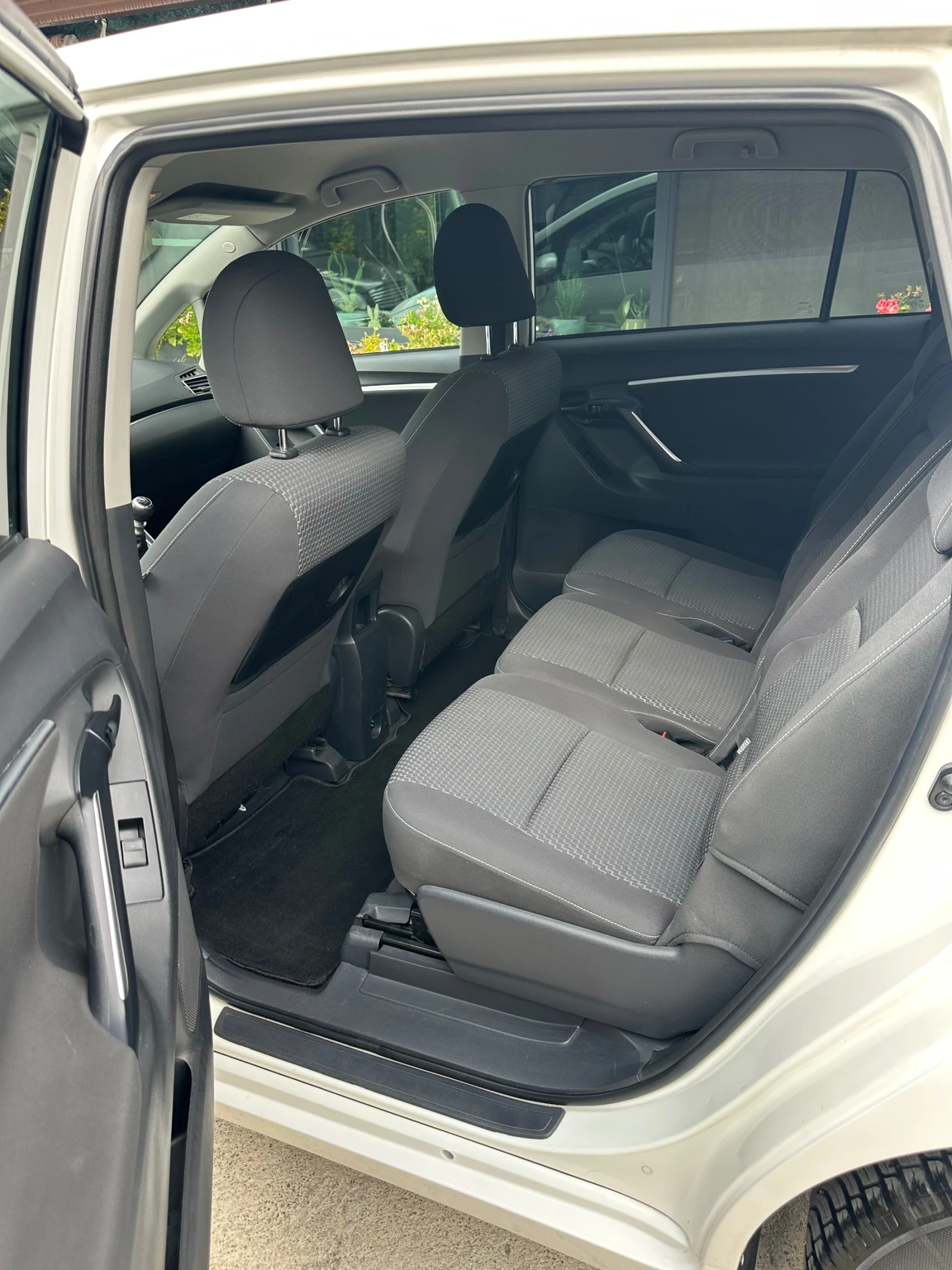 Toyota Verso Ayris Verso - изображение 8