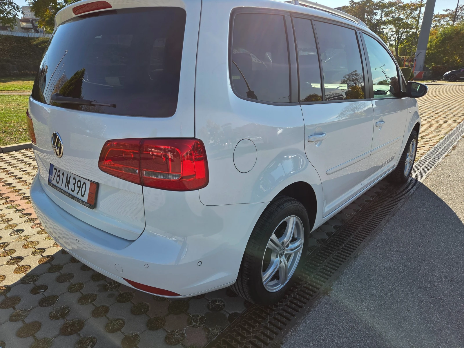 VW Touran 1.6TDI CUP | Mobile.bg   5