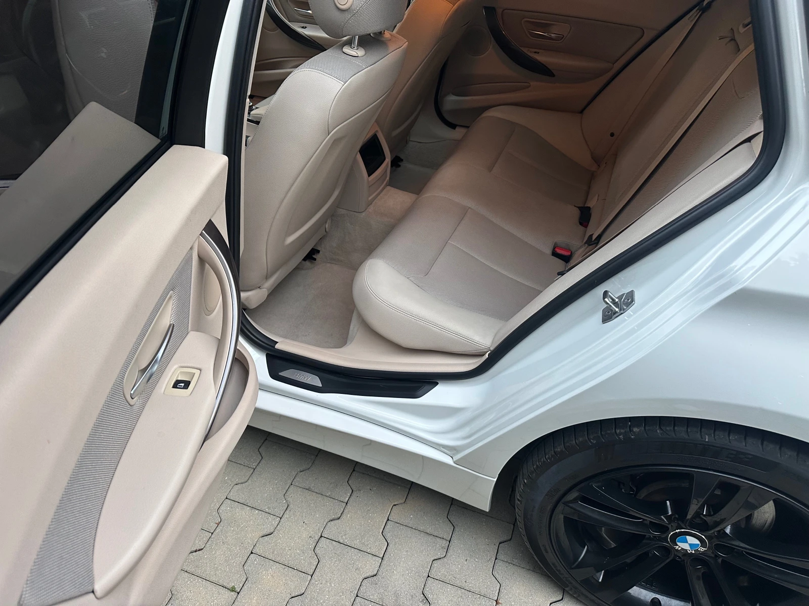 BMW 320 2.0d Xdrive LUXURY NEW | Mobile.bg   9