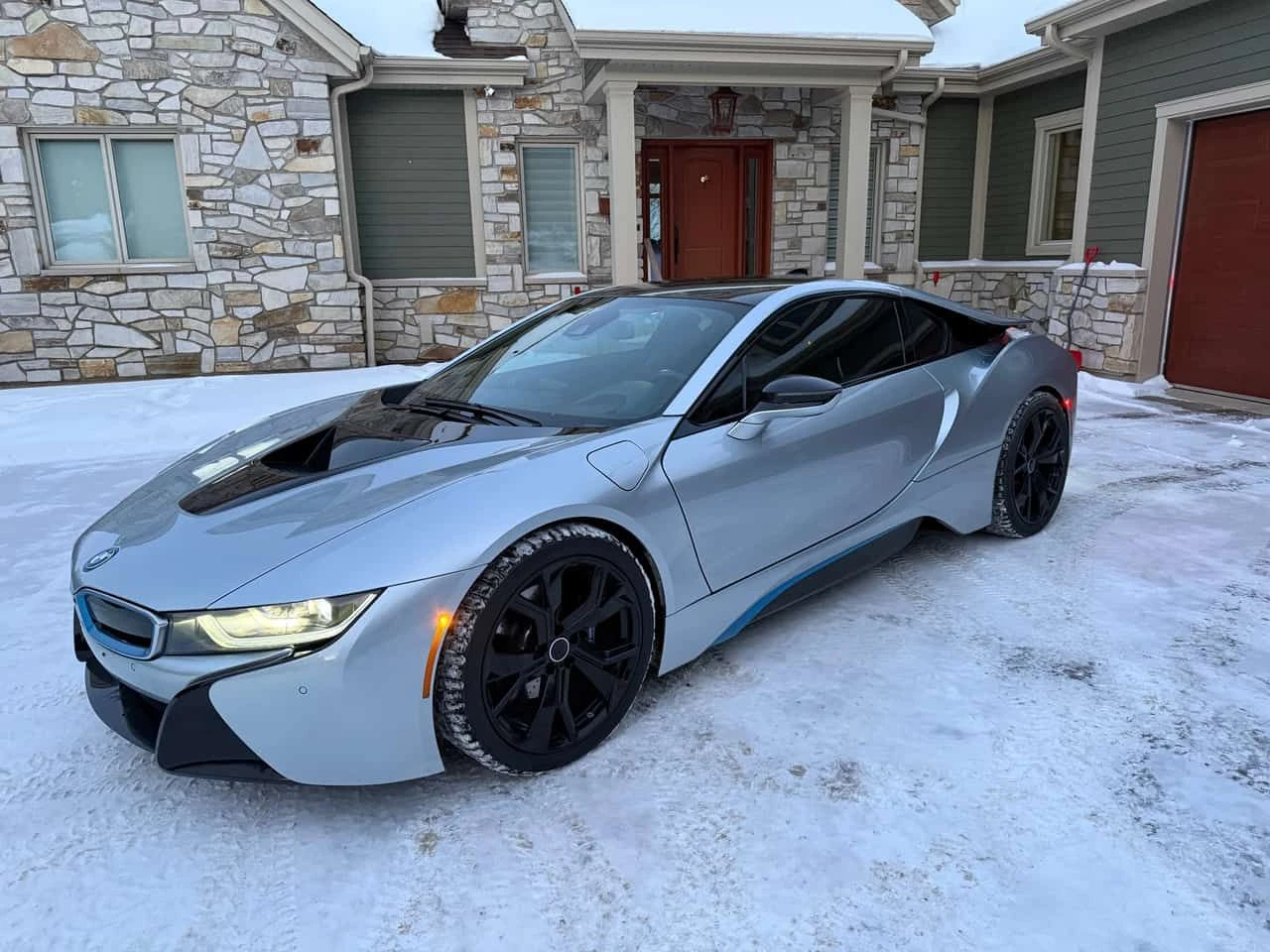 BMW i8  CARFAX /CAMERA/ ПОДГРЕВИ | Auto.bg — изображение 1