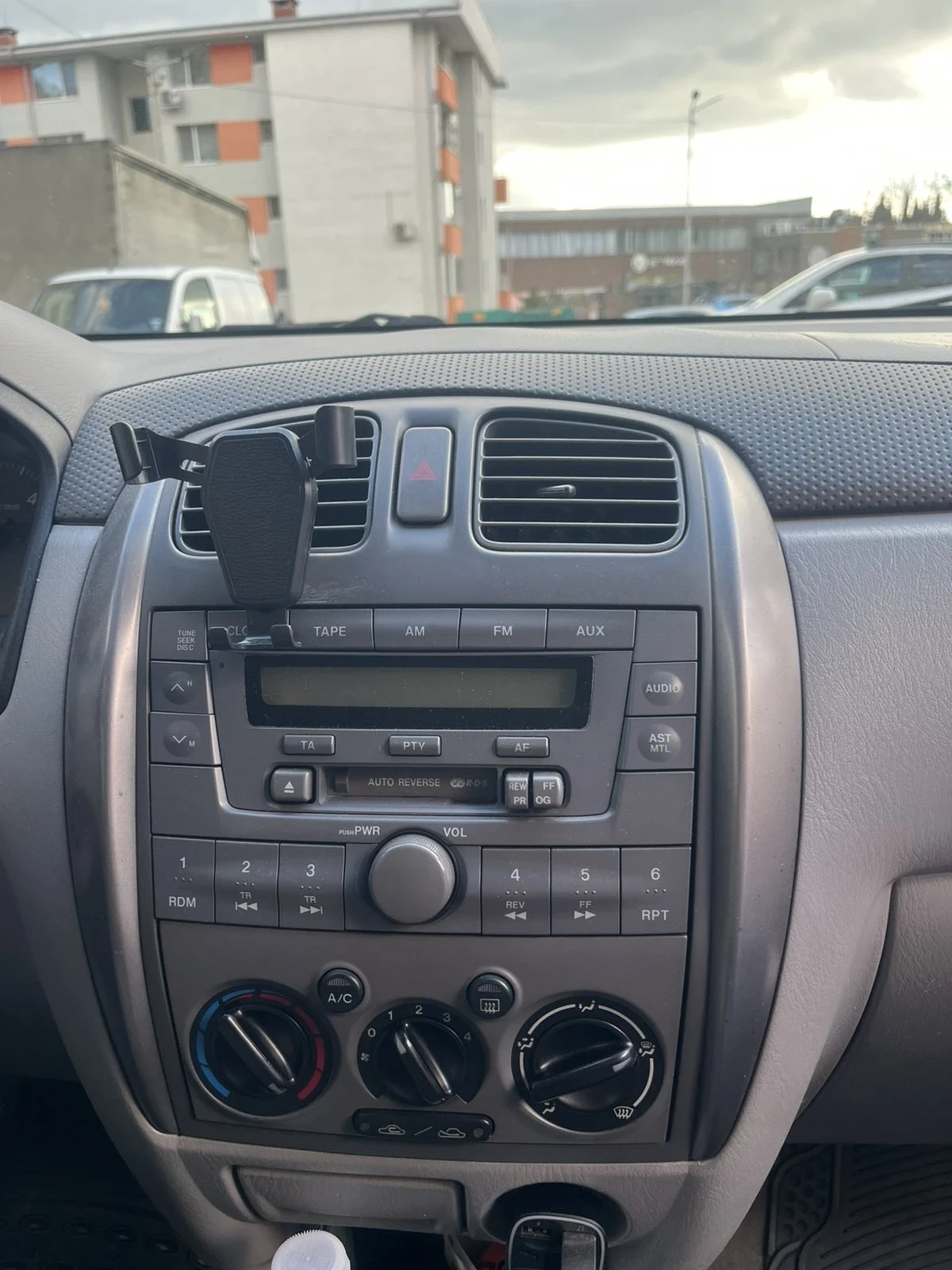 Mazda Premacy, снимка 4 - Автомобили и джипове - 53802869