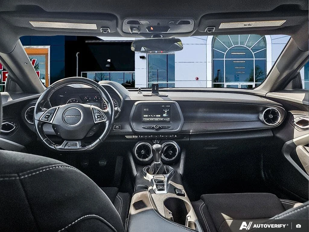 Chevrolet Camaro * АвтоКредит * (ЦЕНА ДО БГ), снимка 10 - Автомобили и джипове - 53914359