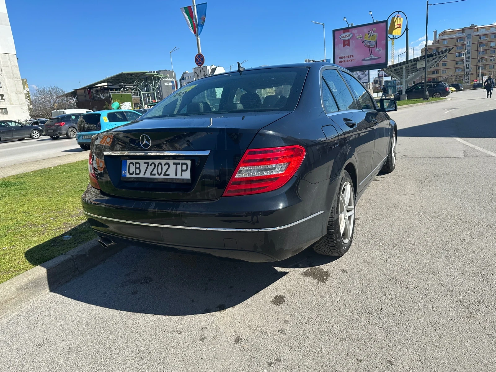 Mercedes-Benz C 200, снимка 6 - Автомобили и джипове - 54098606