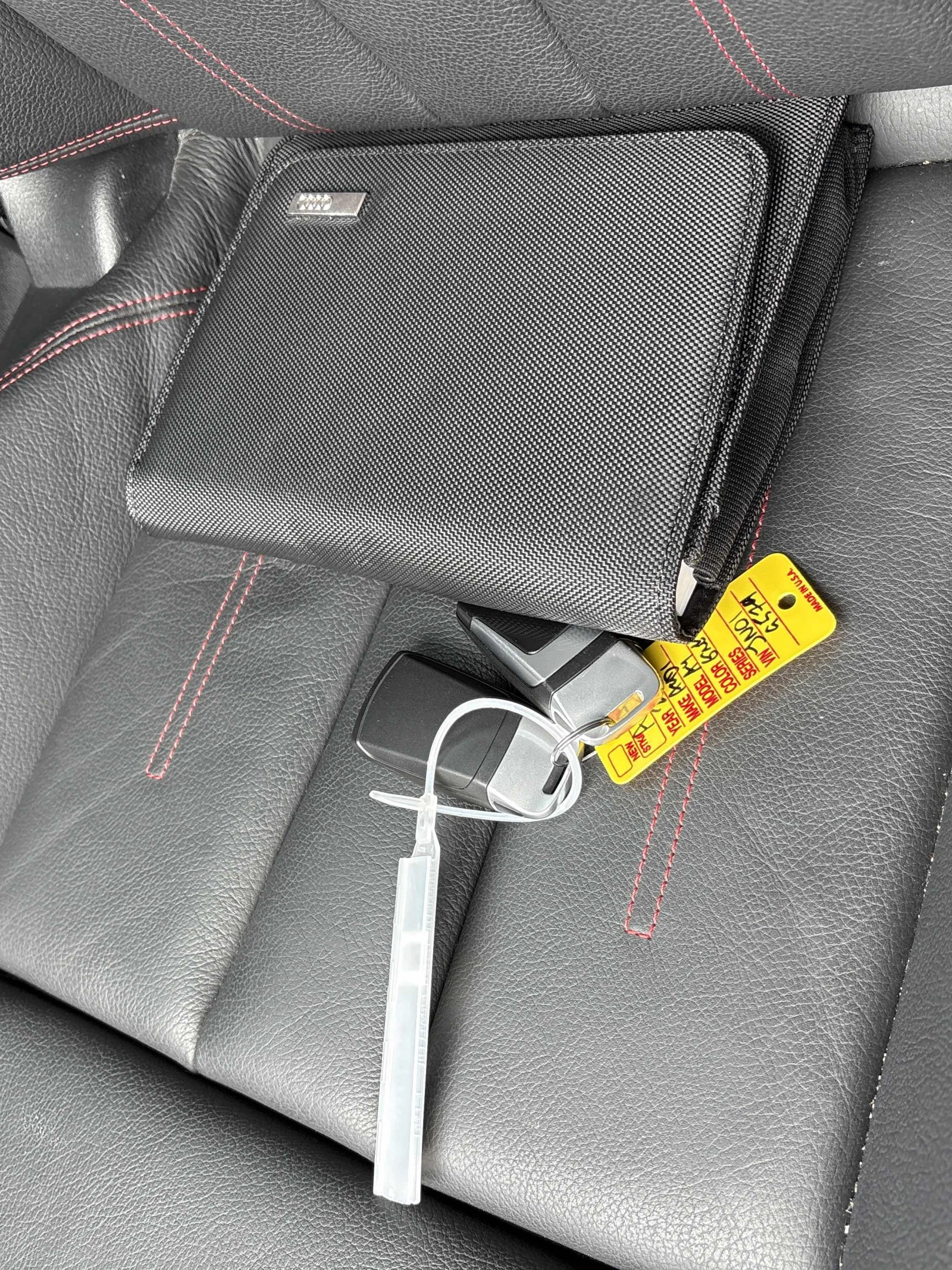 Audi A4 Progressiv * * CARFAX * * АВТО КРЕДИТ * * , снимка 10 - Автомобили и джипове - 54204793