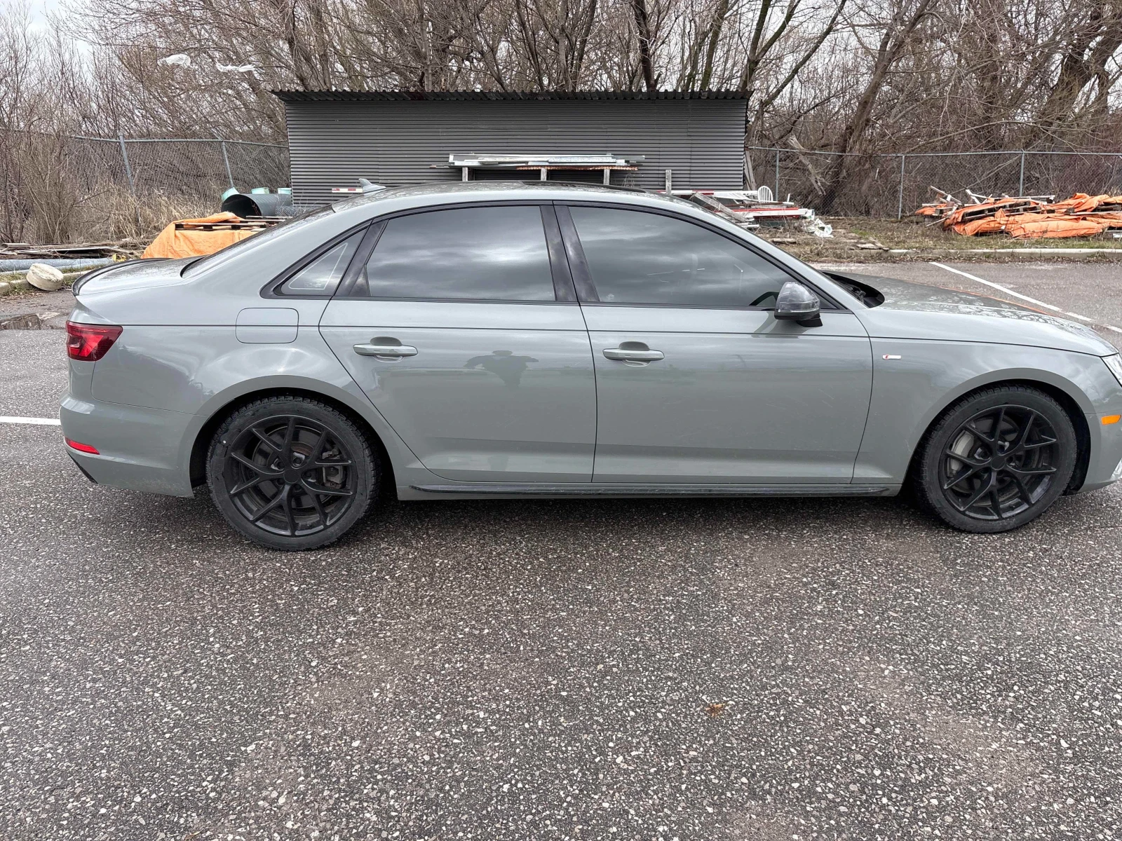 Audi A4 Progressiv * * CARFAX * * АВТО КРЕДИТ * * , снимка 4 - Автомобили и джипове - 54204793