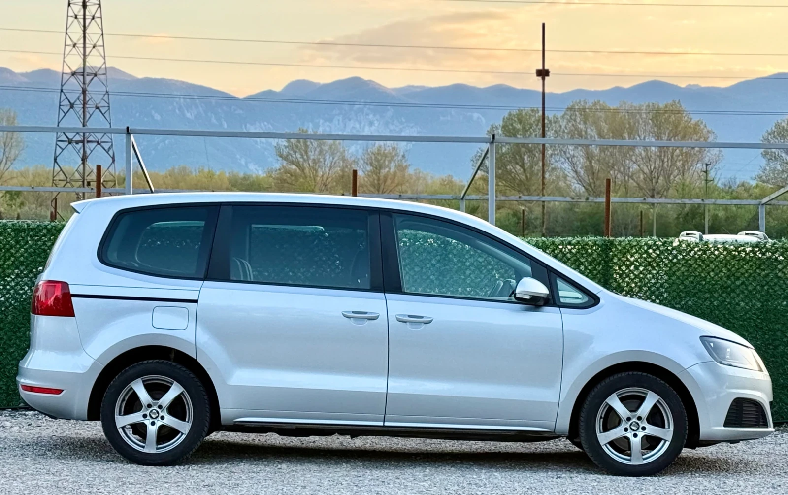 Seat Alhambra 2.0TDi 7местен* EURO 5, снимка 8 - Автомобили и джипове - 54299751
