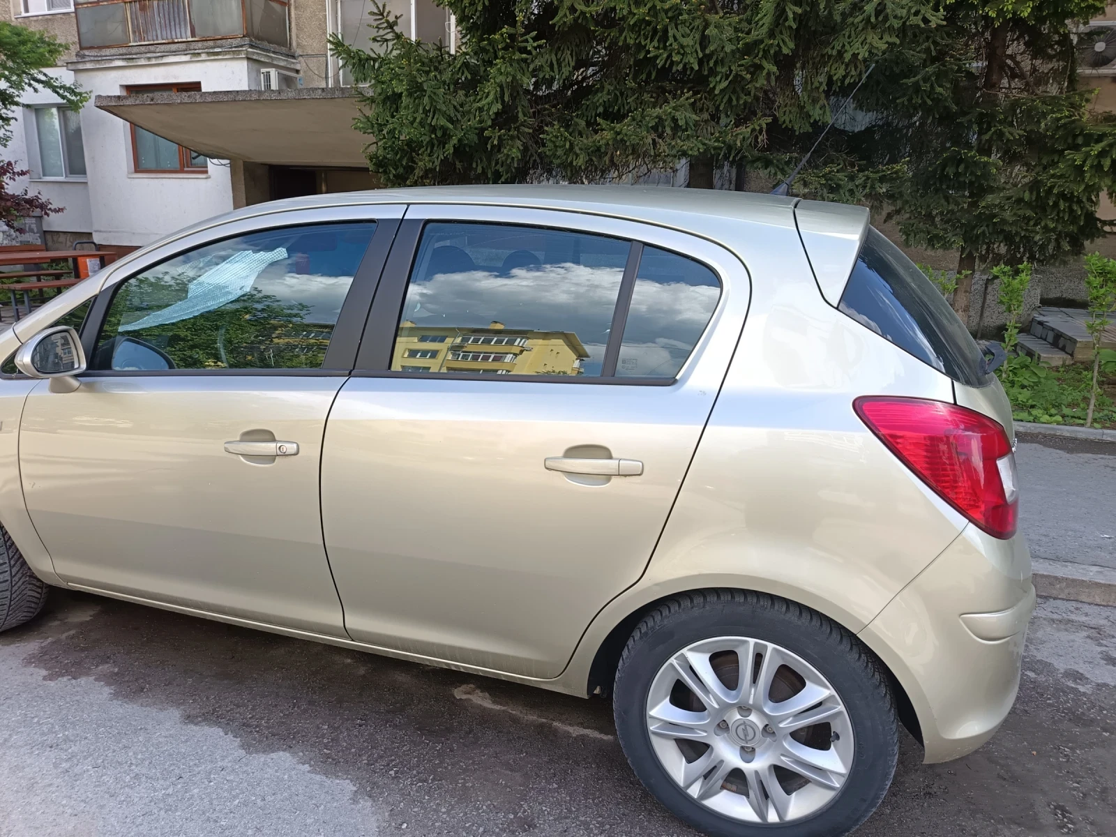 Opel Corsa, снимка 10 - Автомобили и джипове - 54492858