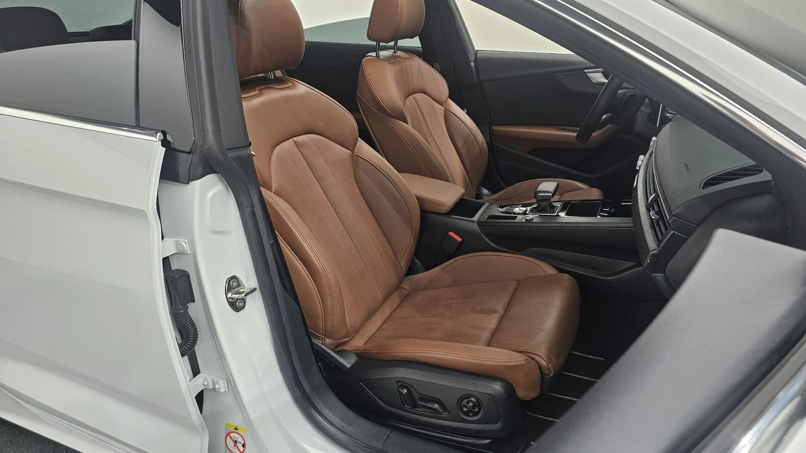 Audi A5 3.0 40TFSI Quattro Premium Sportback, FULL, снимка 11 - Автомобили и джипове - 55013108