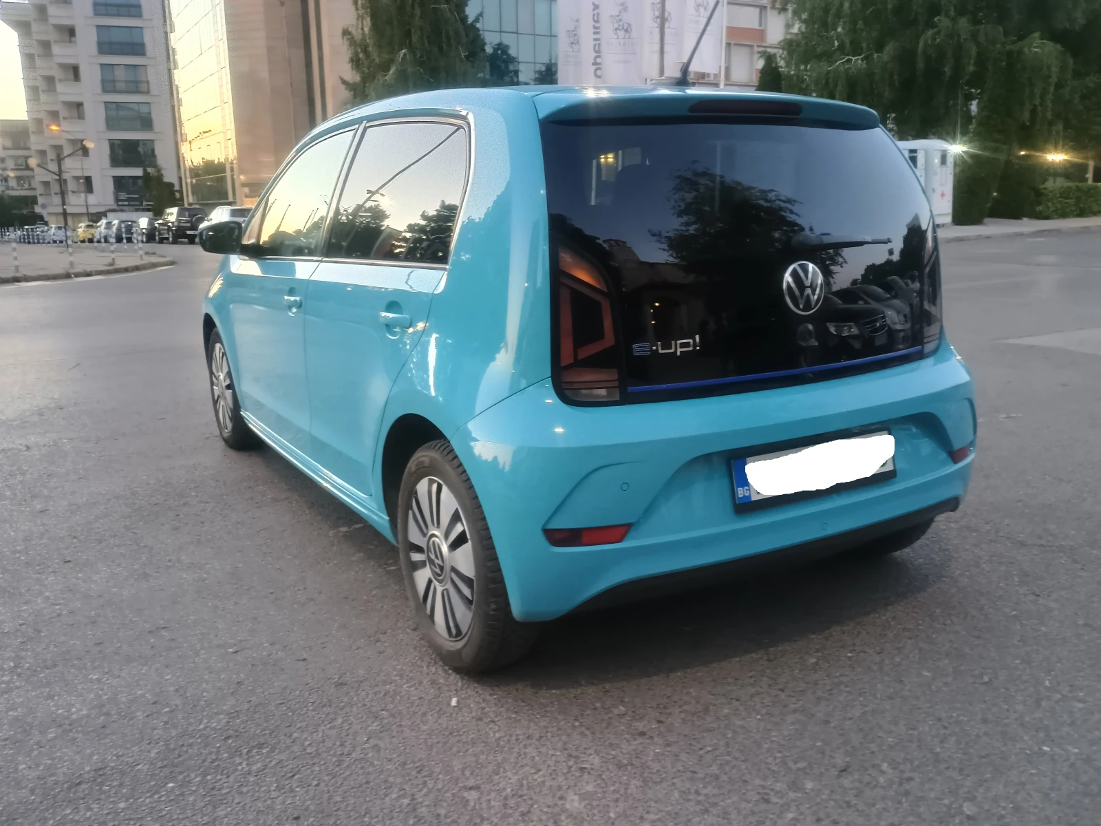 VW Up, снимка 4 - Автомобили и джипове - 55082040