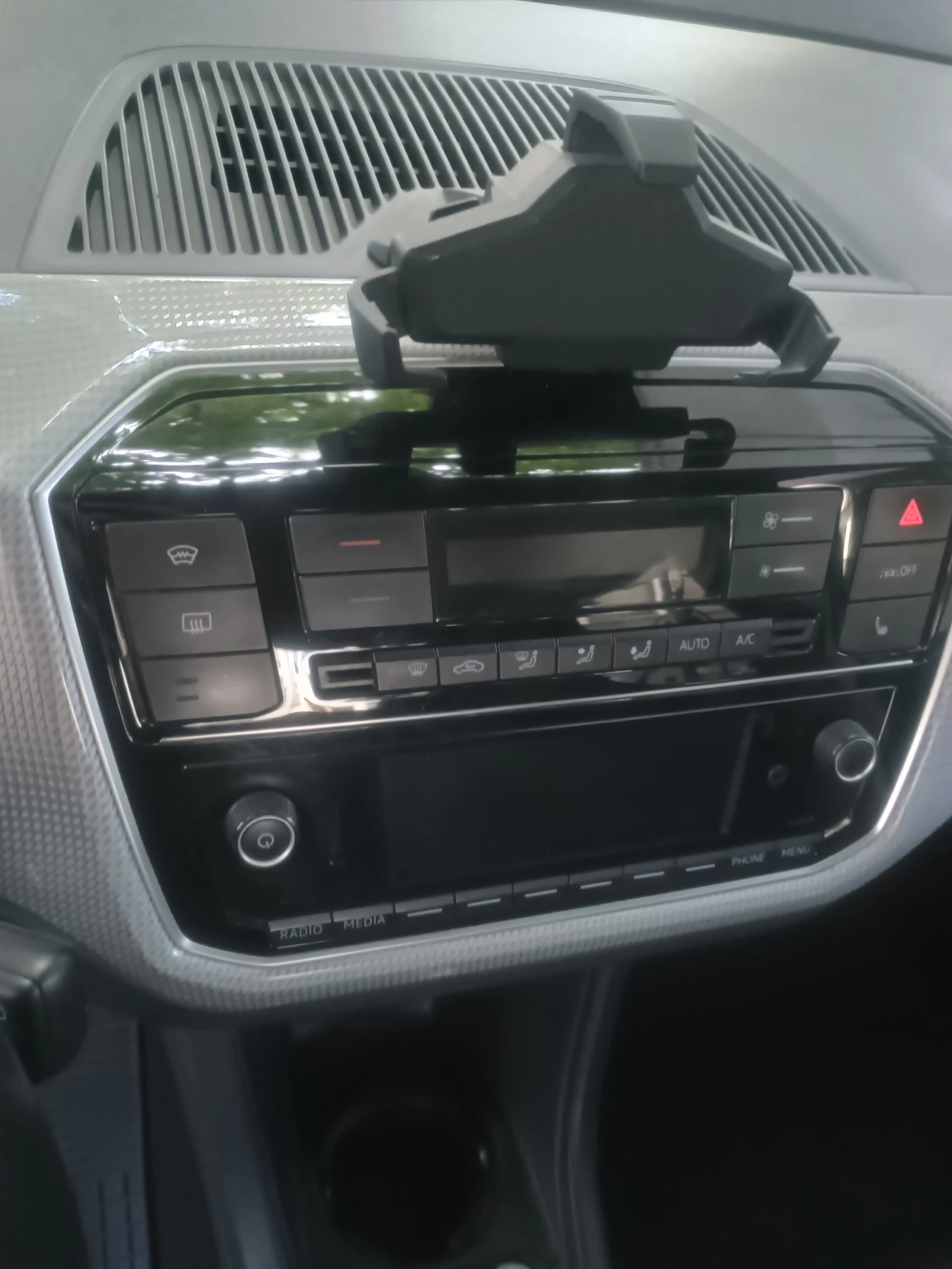 VW Up, снимка 12 - Автомобили и джипове - 55082040