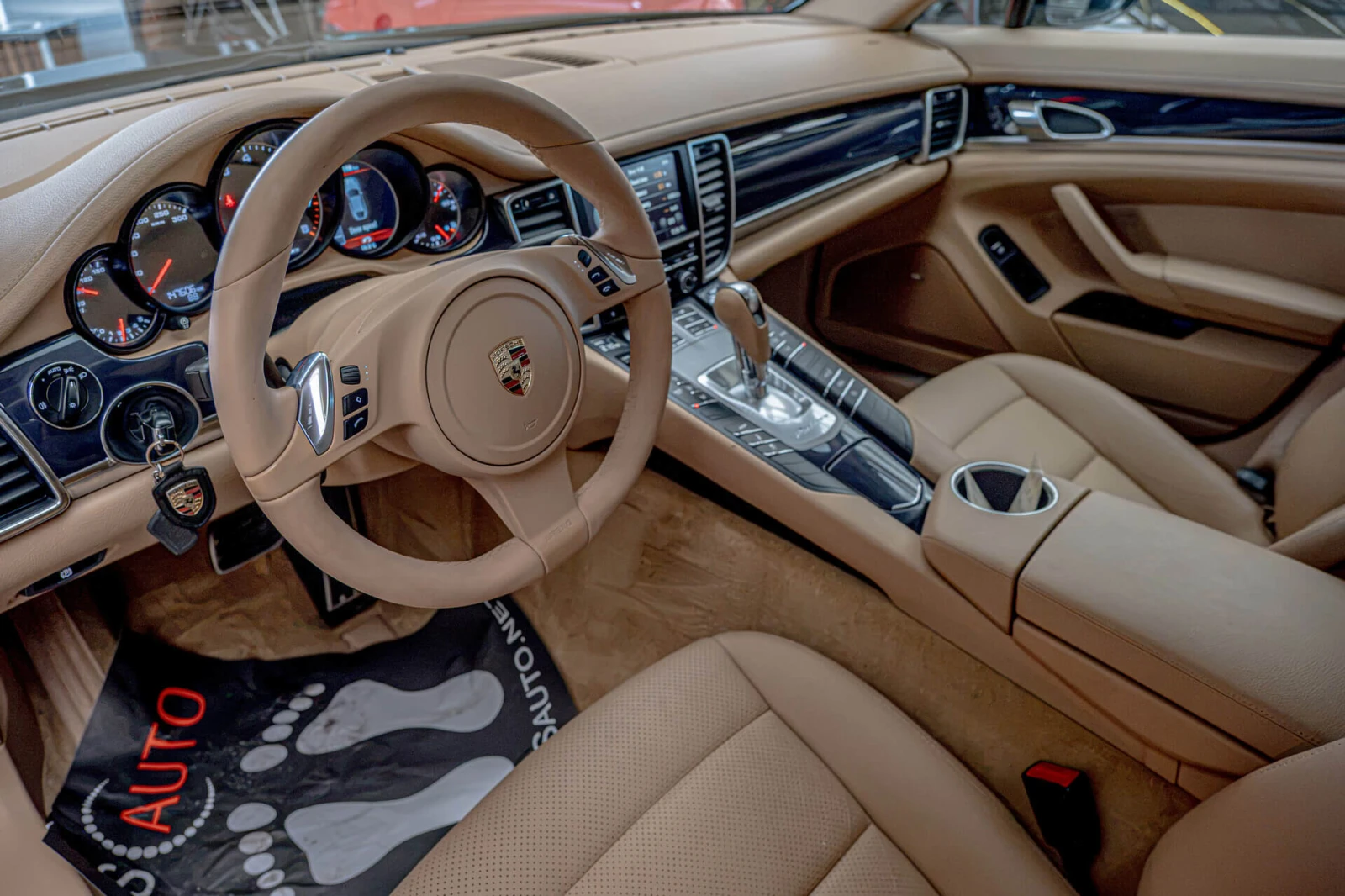 Porsche Panamera 4/PDK/PASM/BOSE/PDC/ABD/Isofix/PCM/ASR/, снимка 7 - Автомобили и джипове - 55407671