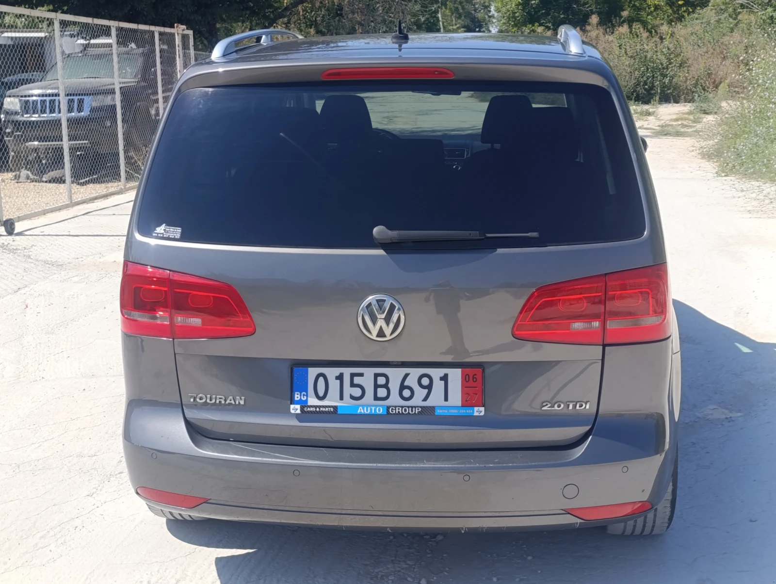 VW Touran 2.0TDI, снимка 4 - Автомобили и джипове - 55632863